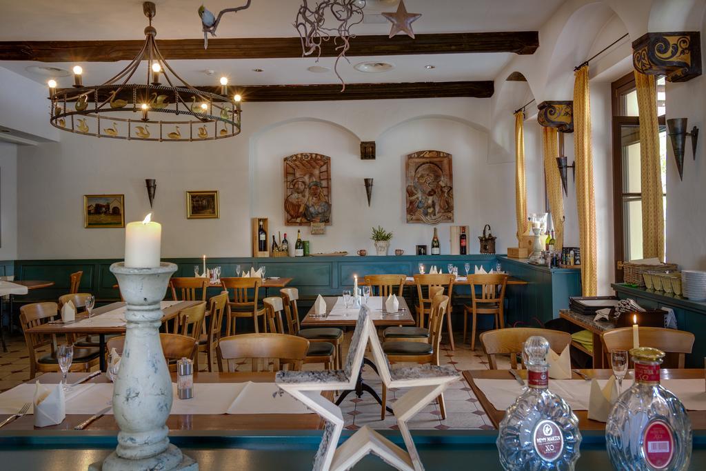 Gasthaus Zum Schwan Oschatz Exteriör bild